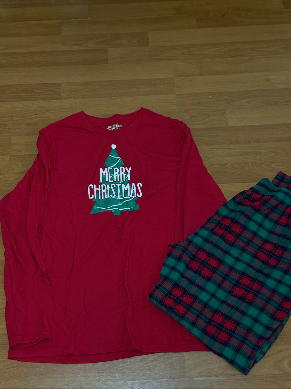 Men’s Red Merry Christmas Pajama Set - Classic Holiday Sleepwear